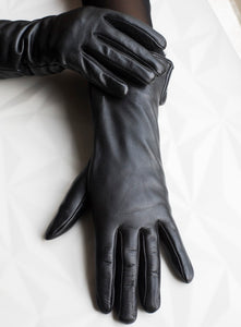 Black long leather gloves /fur lining /cuffed with real fur /proffecional dry clean only/European made